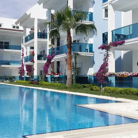 Aqua Garden B6 Apartment Side